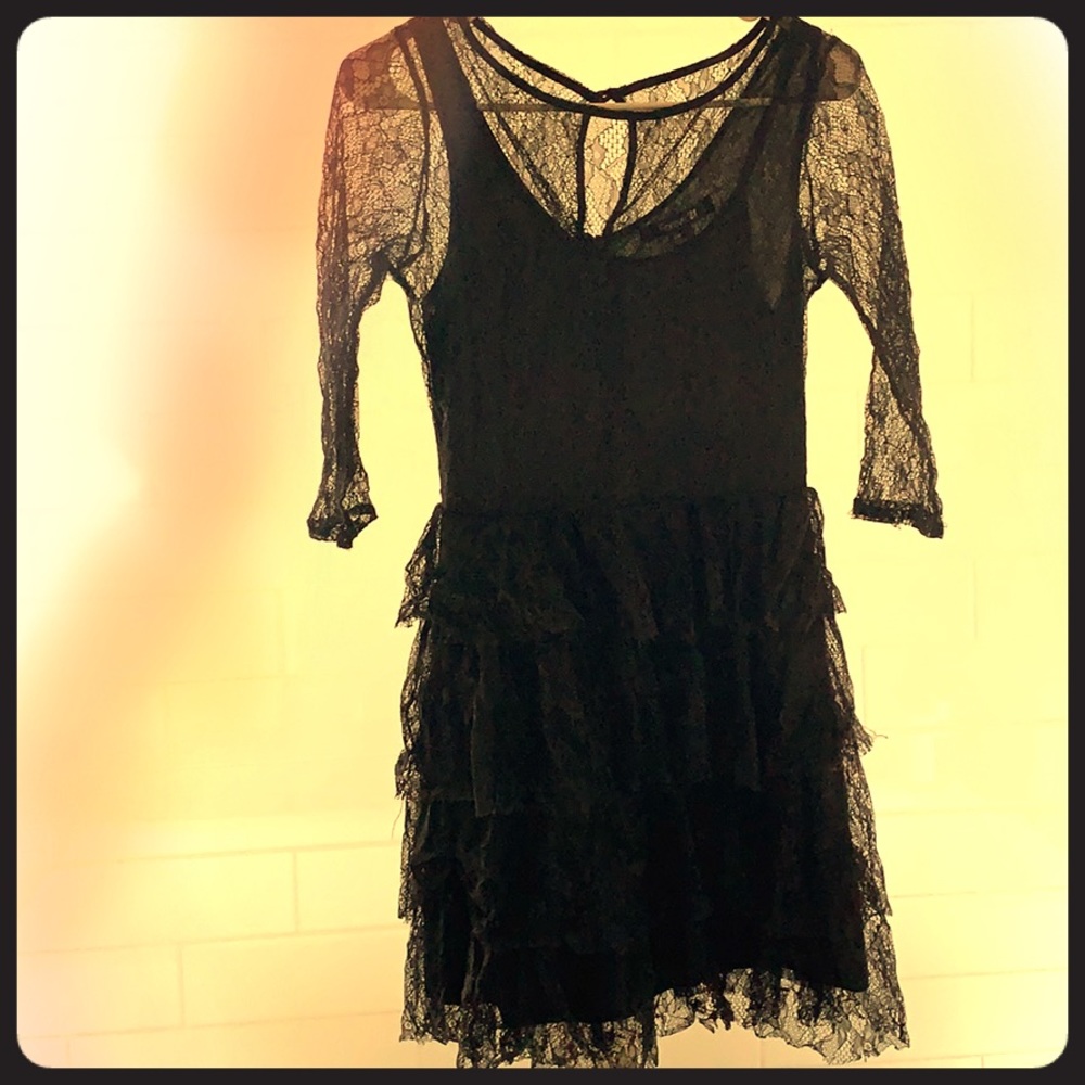 Black lacy dress from forever 21